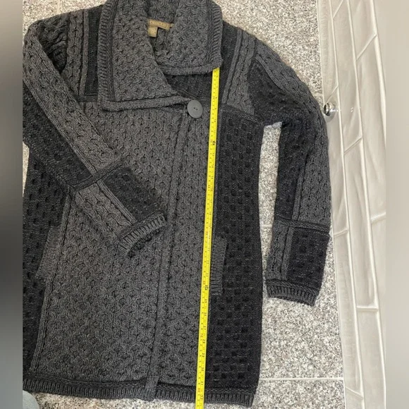 Inis Crafts Irish Wool Cardigan - Picture 10 of 11